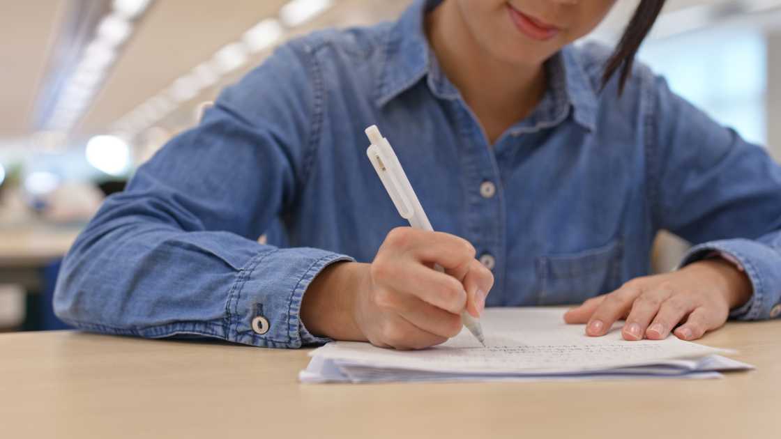 7 Tips for Crafting a Standout College Essay